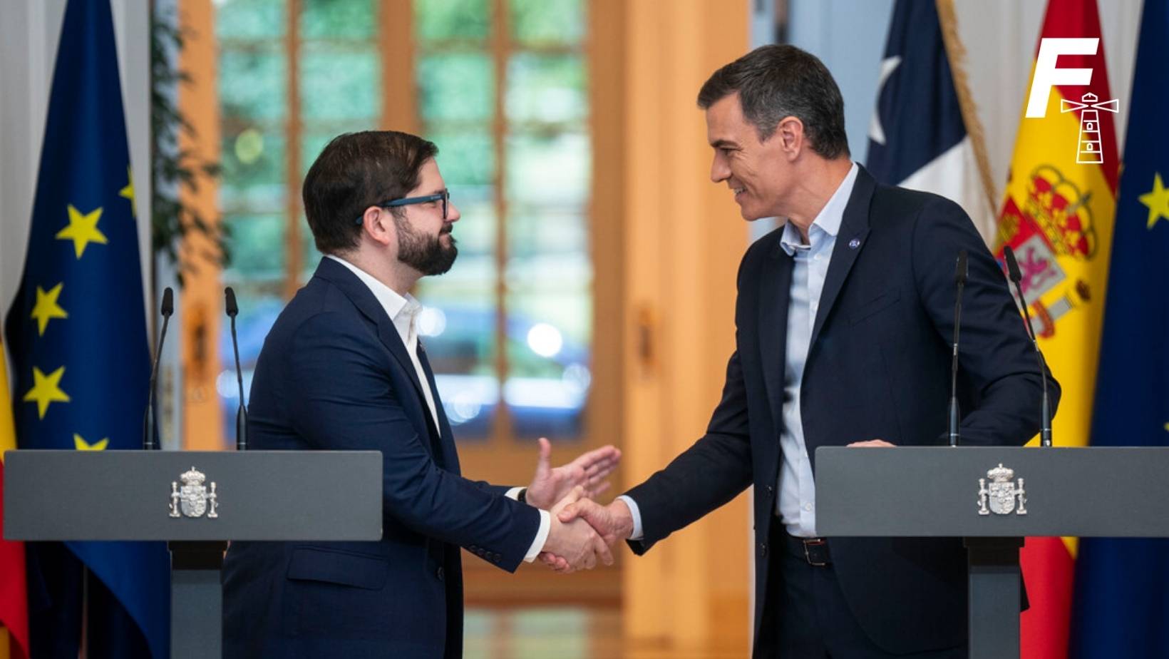 You are currently viewing Pedro Sánchez es recibido por el Presidente Boric en La Moneda