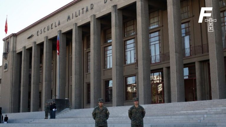 Read more about the article ¿Qué pasó en la Escuela Militar?: denuncian que decenas de cadetes copiaron en una prueba