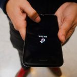 EE.UU exigirá que TikTok se separe de su empresa matriz china o sufrirá una prohibición total en el país 