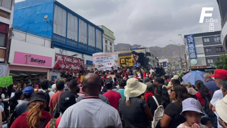 Read more about the article Desalojos de tomas: ¿Qué exigen los pobladores de campamentos que salieron a marchar en Antofagasta? 