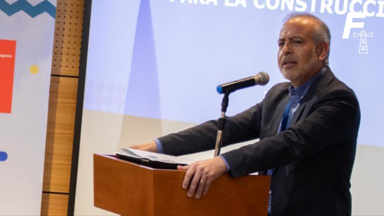 Read more about the article En medio de controversia por fondos públicos: ministro Montes solicita la renuncia del director del Serviu en Antofagasta