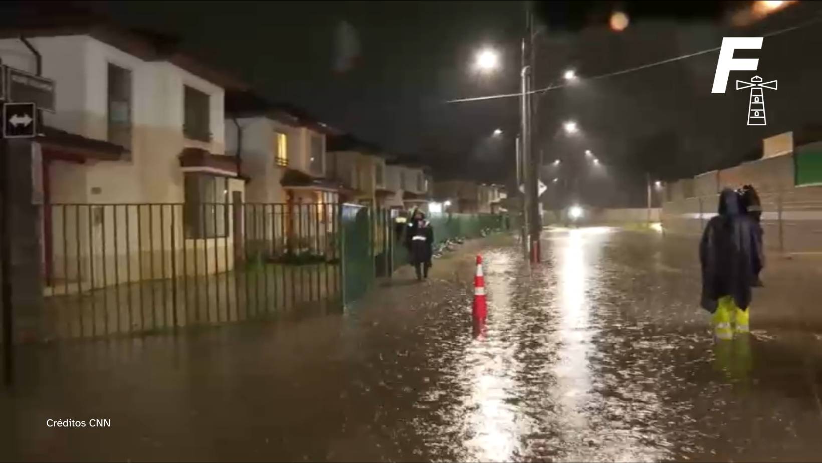 You are currently viewing Isla de Maipo: casas que fueron entregadas en 2022 quedaron anegadas luego de las lluvias