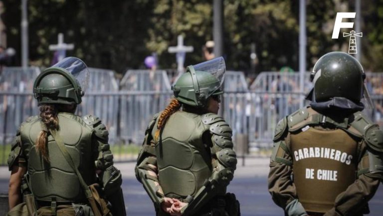 Read more about the article Sentenciada a 3 años de libertad vigilada: carabinera fue condenada nuevamente por patear a embarazada y causarle un aborto